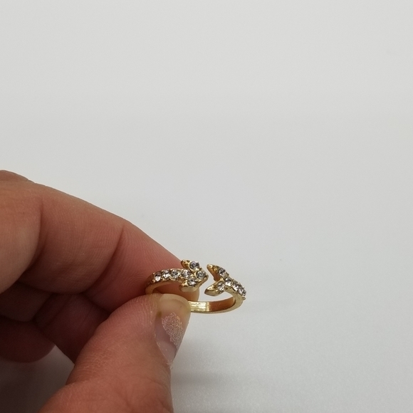 Jewelrystorm endless arrow gold rhinestone ring size 4.75 - Picture 4 of 6